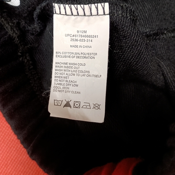 Nike Black and Red Sweatpants with Elastic Waistband - Picture 4 of 11